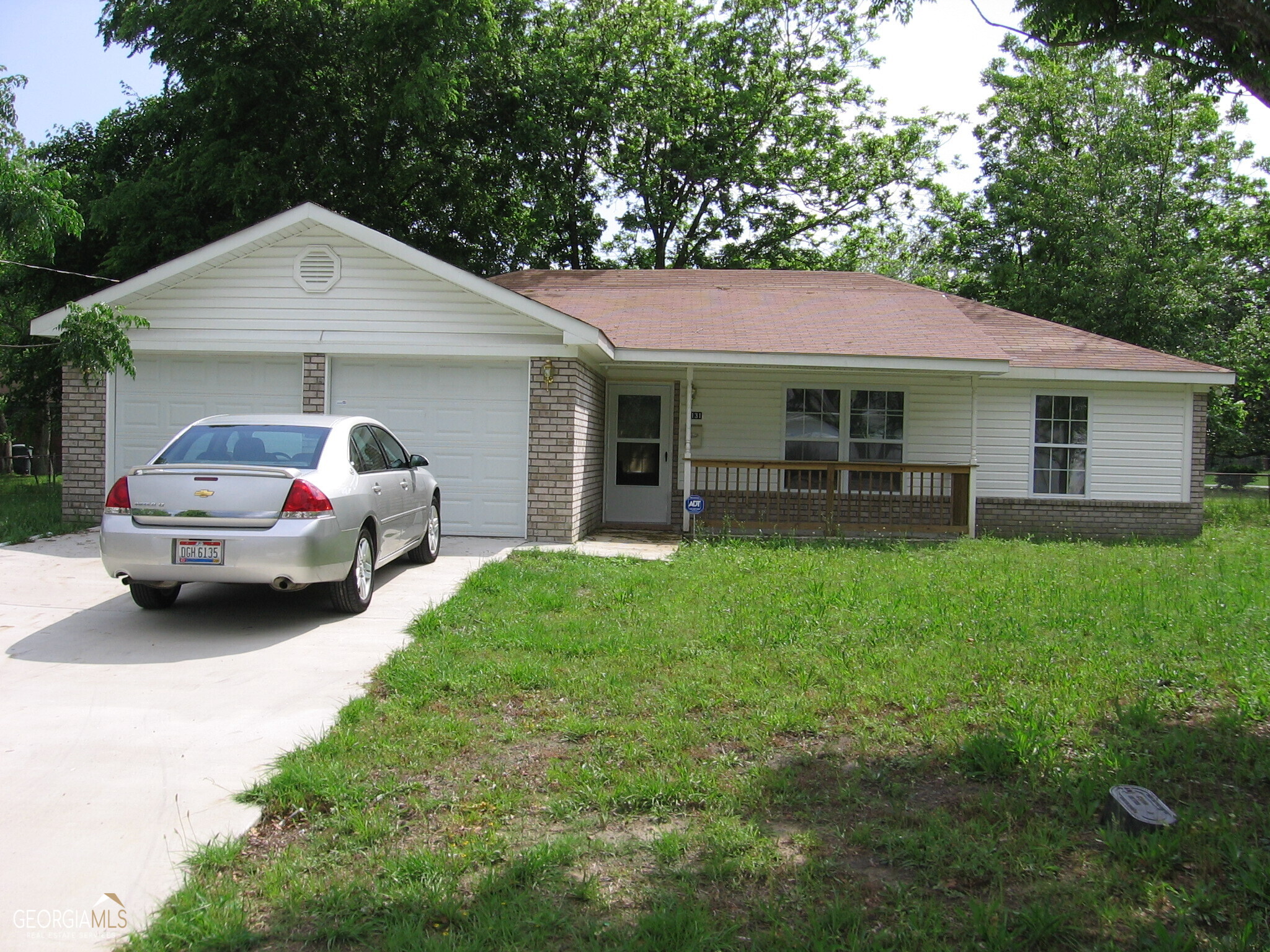 2131 Fox Street, Savannah, GA 31415 Compass