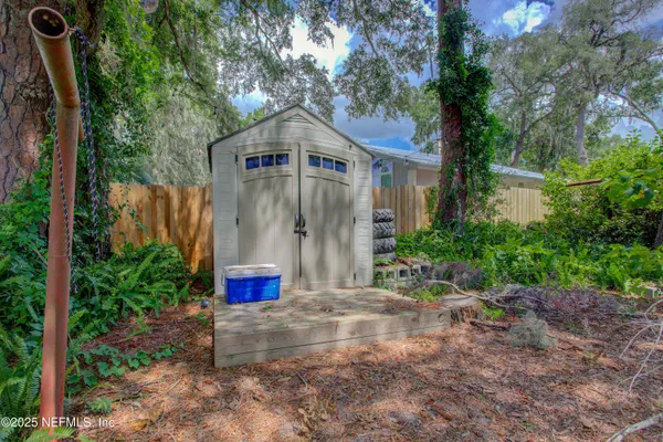 $297,500 | 7861 State Road 21, Keystone Heights, FL 32656