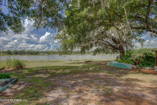 $297,500 | 7861 State Road 21, Keystone Heights, FL 32656