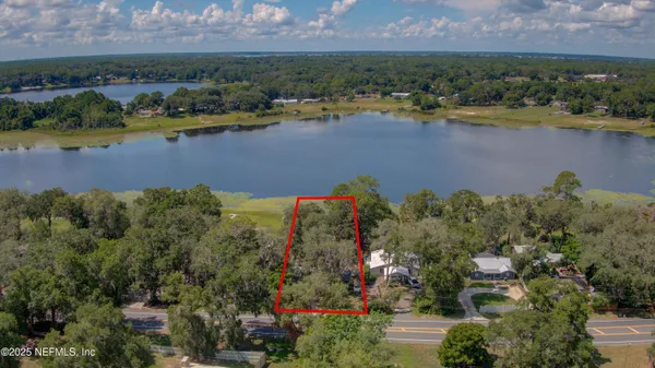 $297,500 | 7861 State Road 21, Keystone Heights, FL 32656