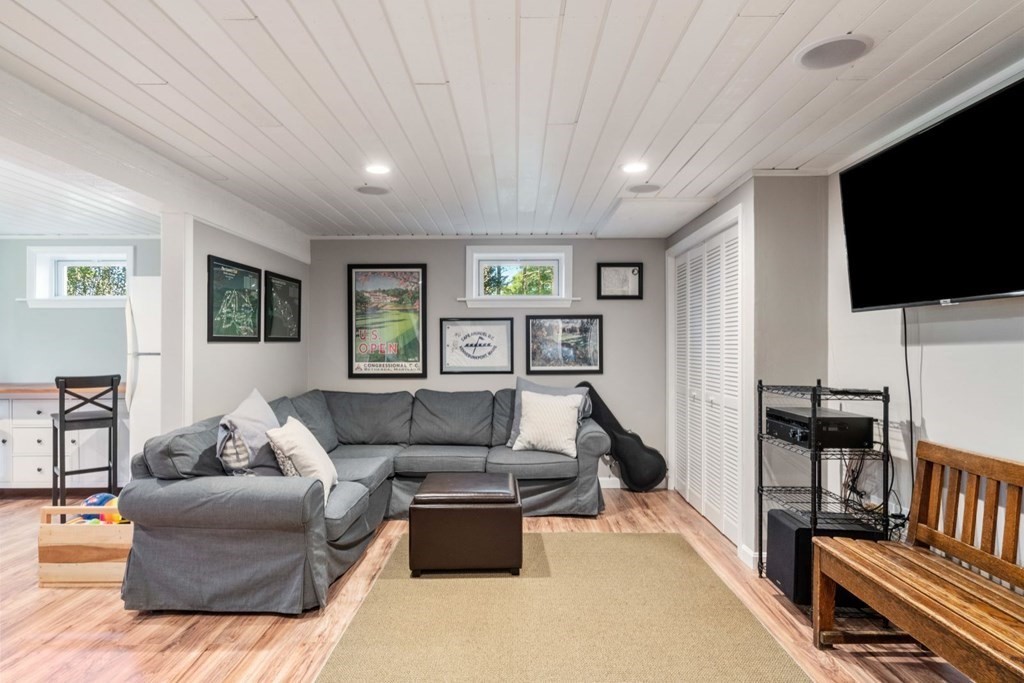 16 Ridge Road Walpole, MA 02081 - Photo 27 of 37 Gallery Image 27