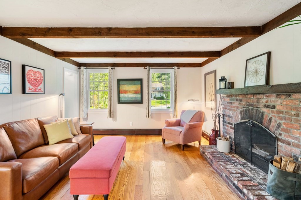 16 Ridge Road Walpole, MA 02081 - Photo 10 of 37 Gallery Image 10
