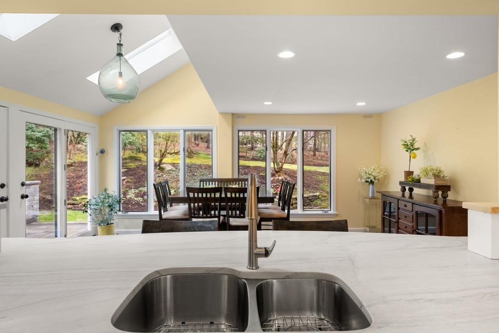 11 Sterling Road Wellesley, MA 02482 - Photo 23 of 42 Gallery Image 23