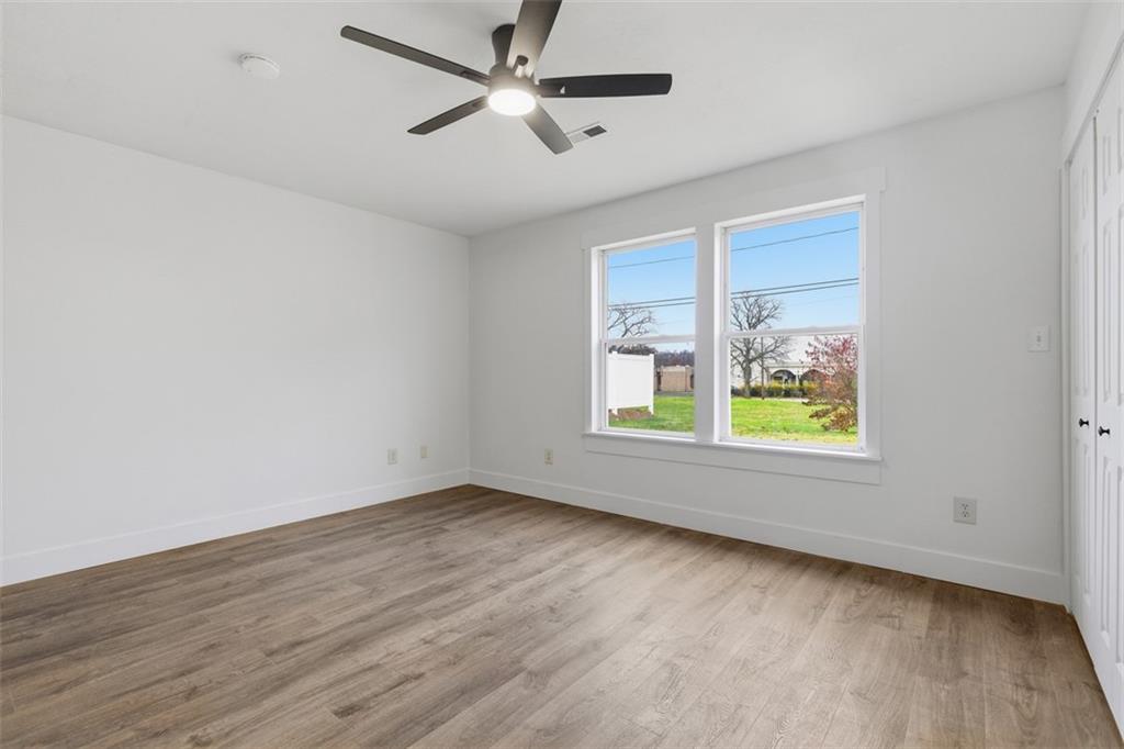 1006 Edgewood Road New Kensington, PA 15068 - Photo 27 of 47 an empty room with window