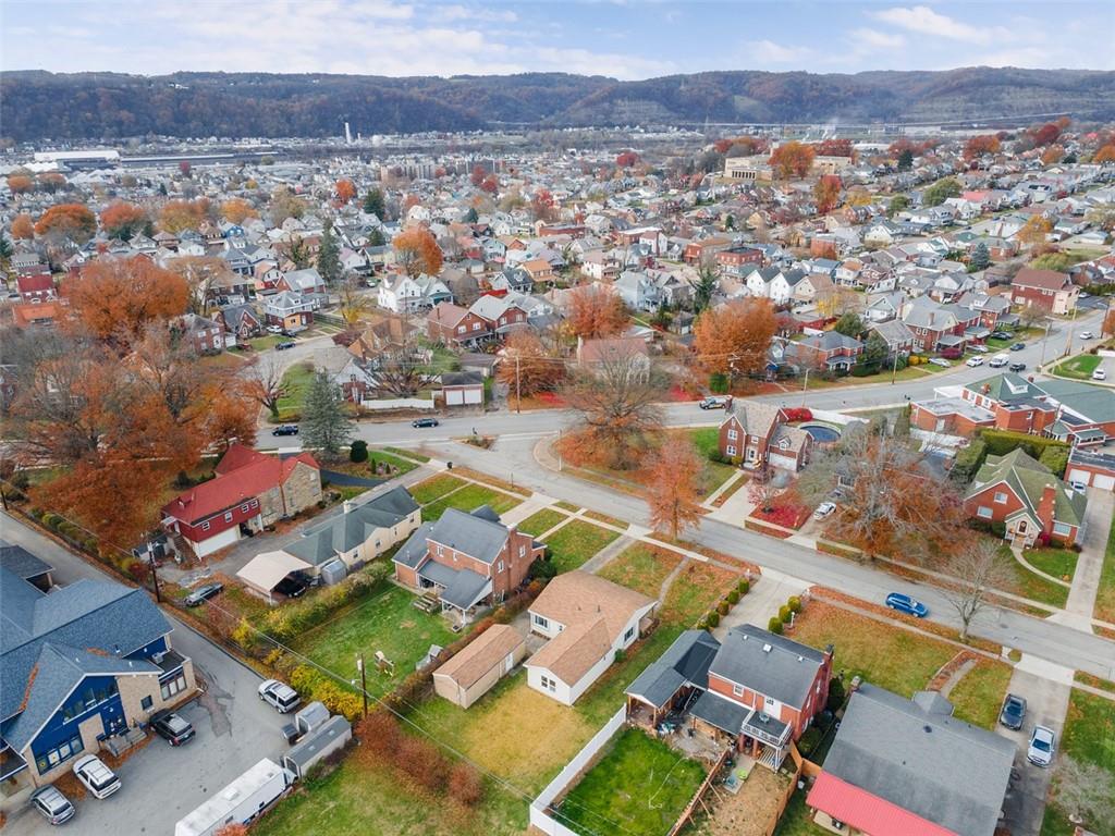 1006 Edgewood Road New Kensington, PA 15068 - Photo 44 of 47 an aerial view of residential houses with outdoor space