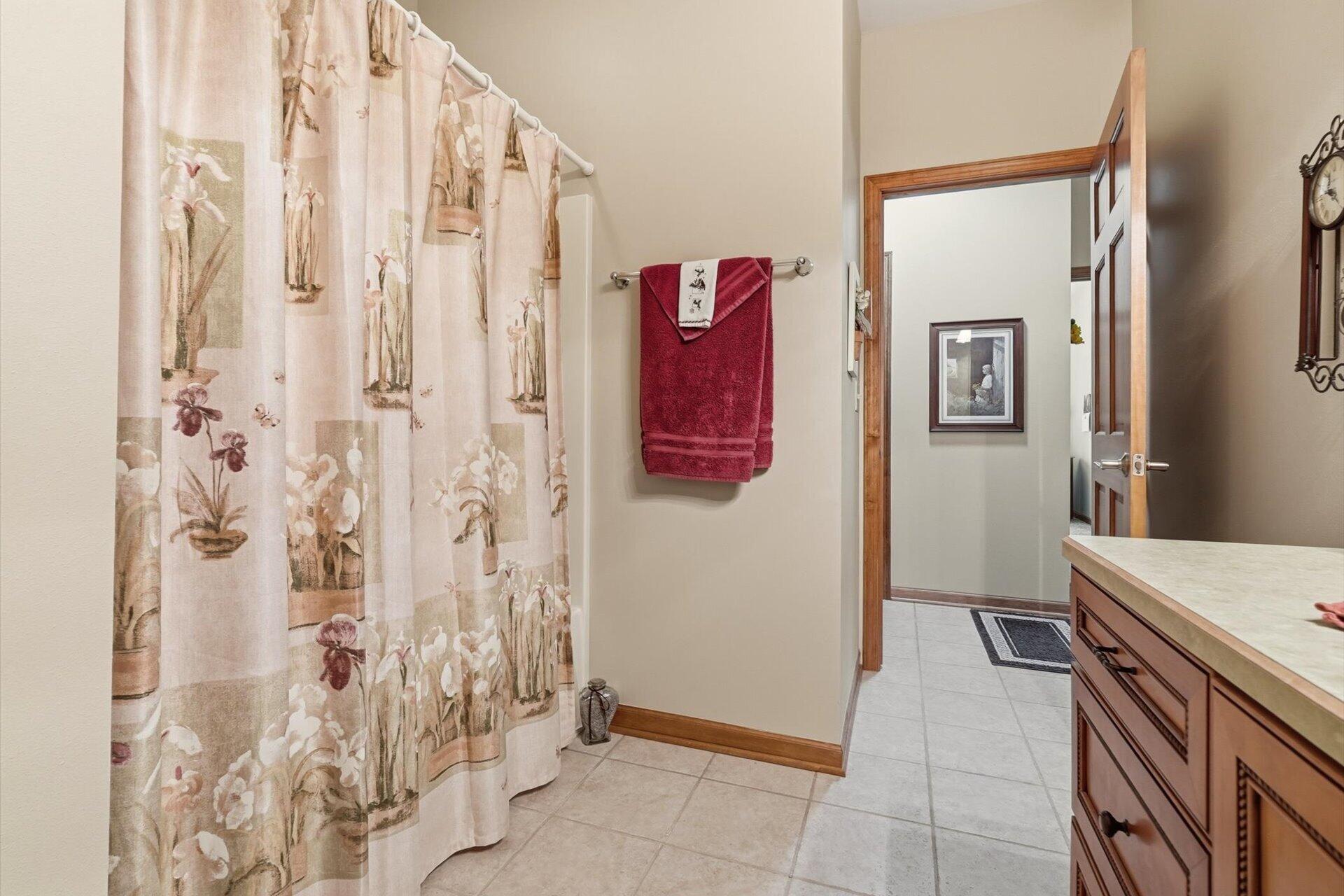 N7789 Maple Ridge Road Oconomowoc, WI 53066 - Photo 28 of 35 28-028_DSC04087