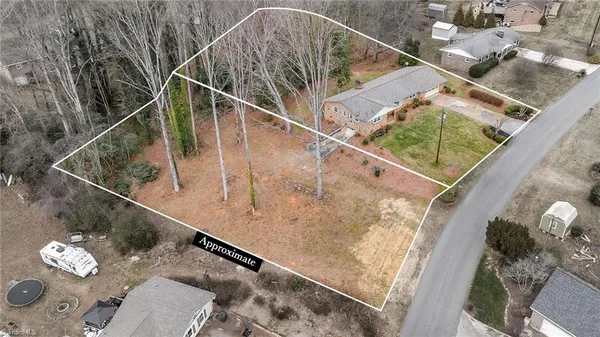 $329,900 | 132 Kerry Lane, Wilkesboro, NC 28697