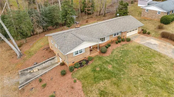 $329,900 | 132 Kerry Lane, Wilkesboro, NC 28697