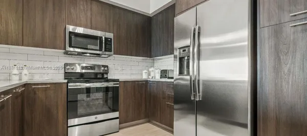$5,245 | 591 Evernia Street, Unit B2, West Palm Beach, FL 33401