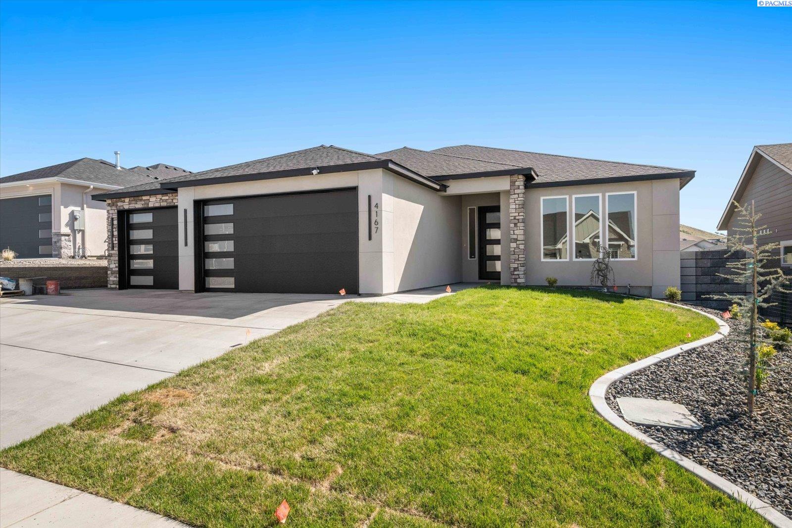 4167 North Clover Road Richland, WA 99352 - Photo 1 of 38 Gallery Image 1