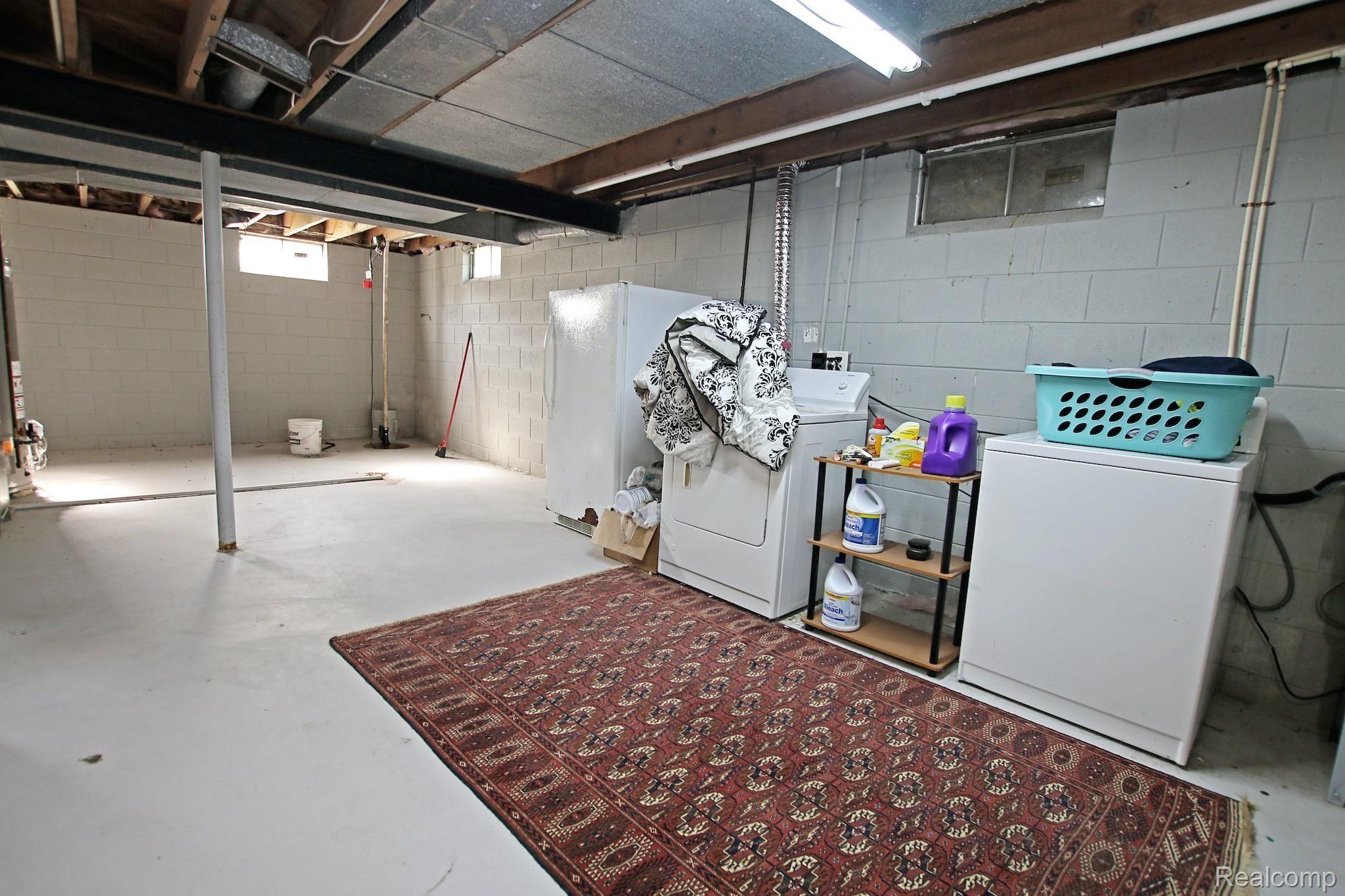 5466 Torrey Road Flint, MI 48507 - Photo 32 of 45 36) Basement.jpg