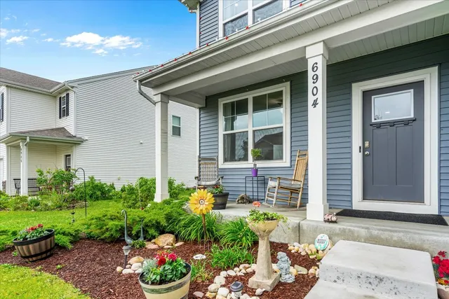$430,000 | 6904 Spruce Court, Wonder Lake, IL 60097