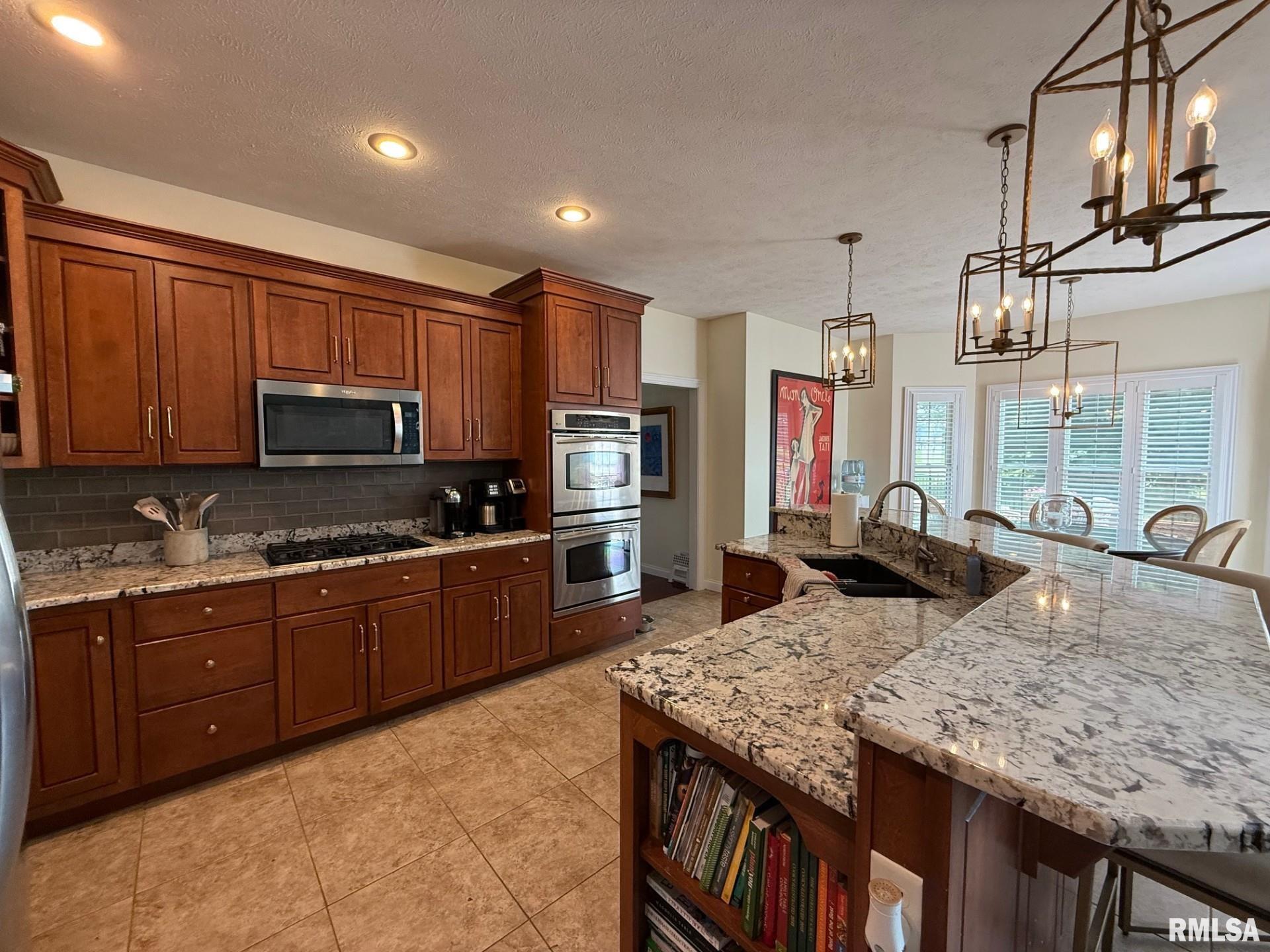 2508 Muirfield Road Springfield, IL 62711 - Photo 5 of 93