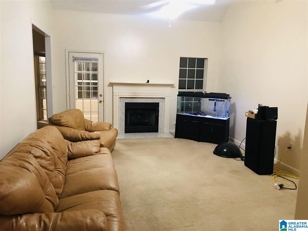 138 Daventry Drive Calera, AL 35040 - Photo 3 of 9