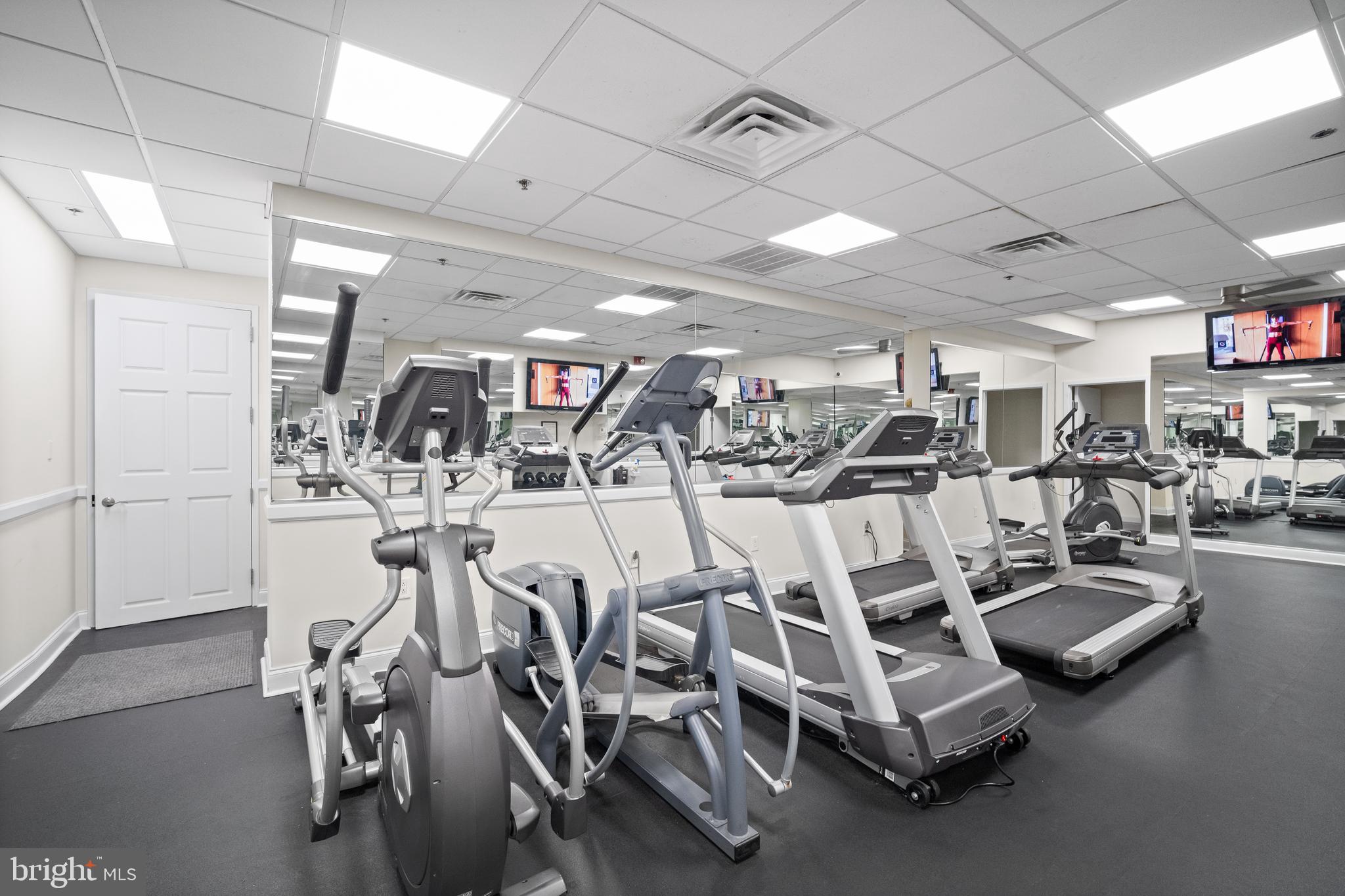 1811 Chestnut Street, Unit 501 Philadelphia, PA 19103 - Photo 25 of 26 a view of a room with gym equipment