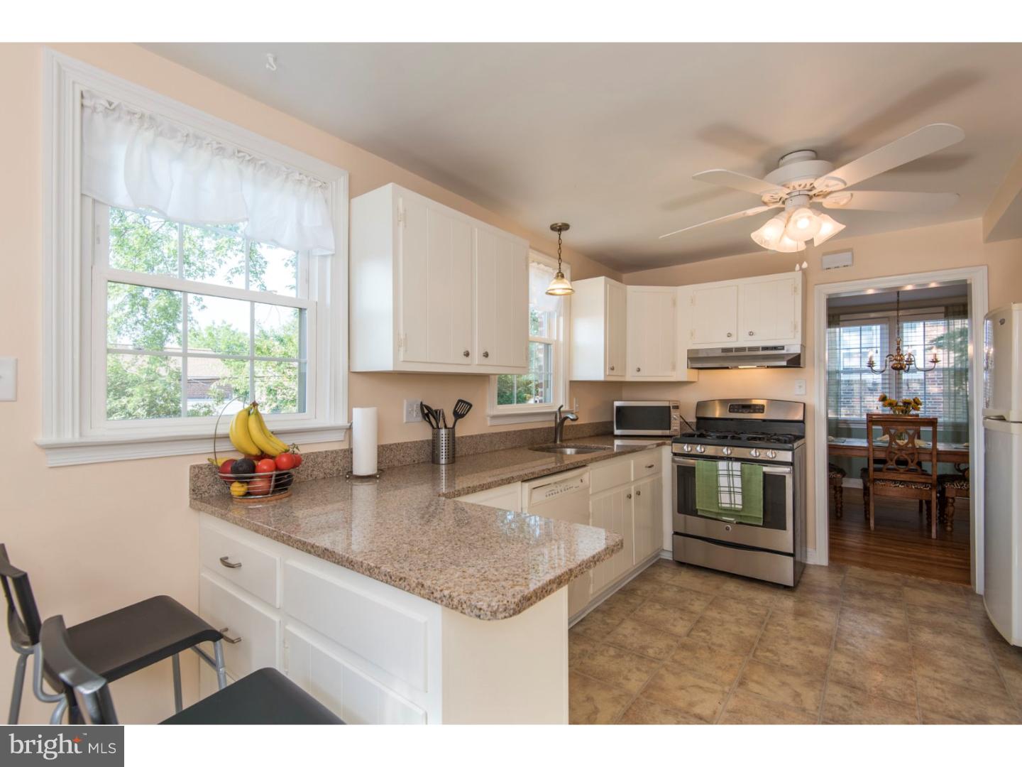 124 Signal Road Drexel Hill, PA 19026 - Photo 9 of 24 Kitchen