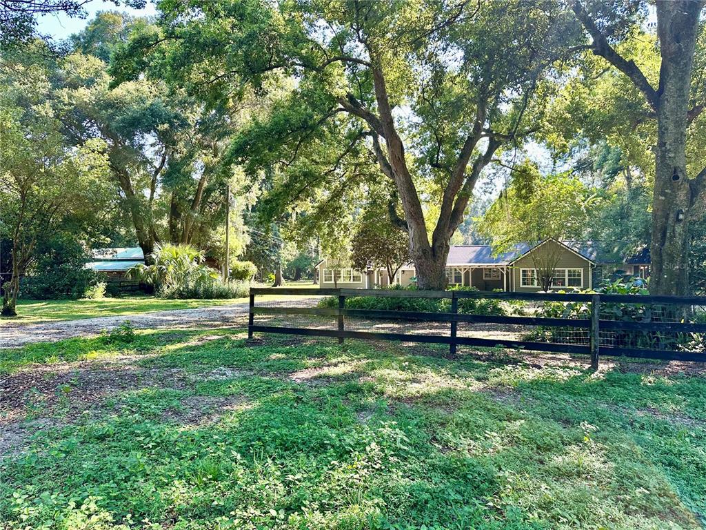 5625 Northwest 193 Lane Citra, FL 32113 - Photo 8 of 64