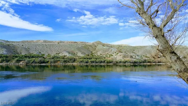 $950,000 | 3700 South Casino Drive, Laughlin, NV 89029