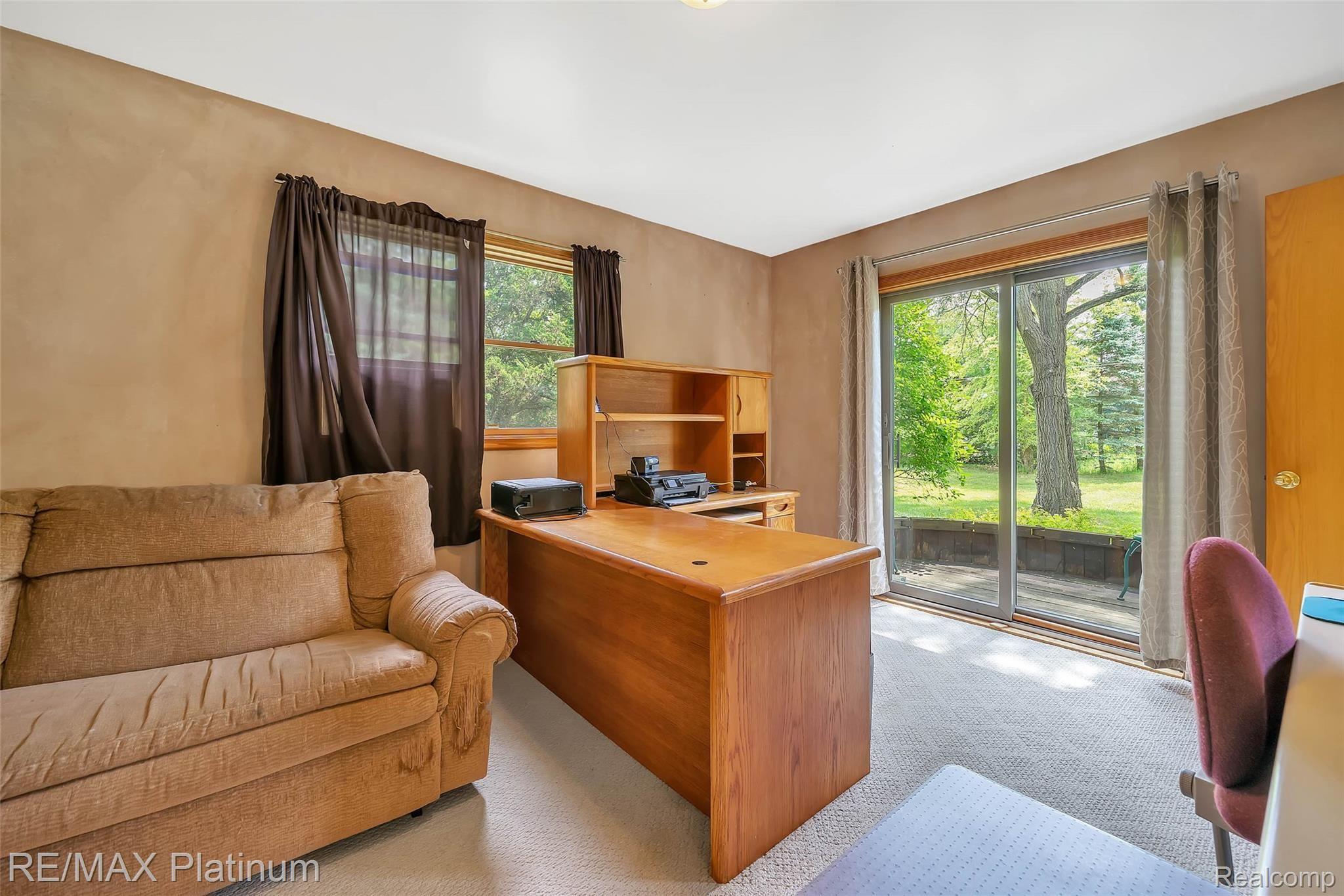 4605 West Schafer Road Pinckney, MI 48169 - Photo 11 of 24 11. 1st Floor Mstr w Pvt Deck