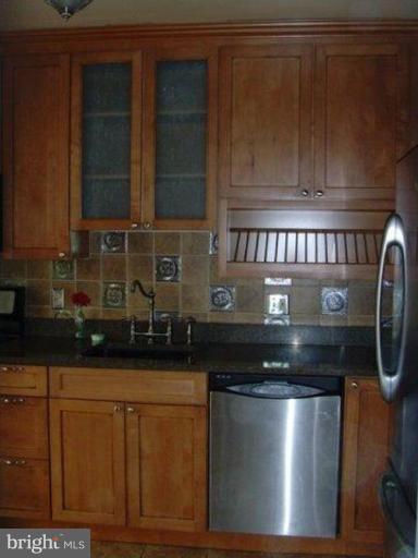 3504 White Chapel Road Baltimore, MD 21215 - Photo 2 of 15 Kitchen