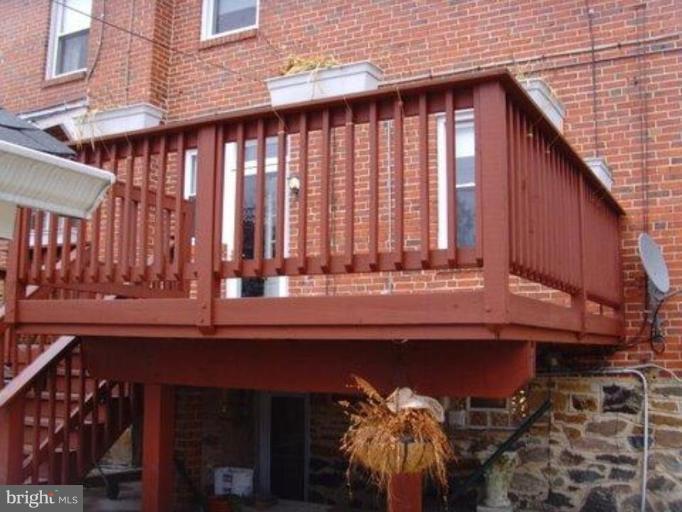 3504 White Chapel Road Baltimore, MD 21215 - Photo 14 of 15 Deck - View from