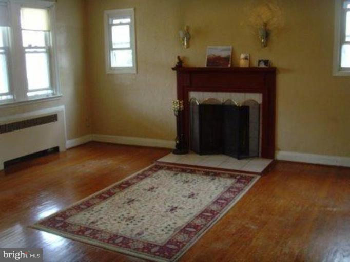 3504 White Chapel Road Baltimore, MD 21215 - Photo 7 of 15 Living Room #2