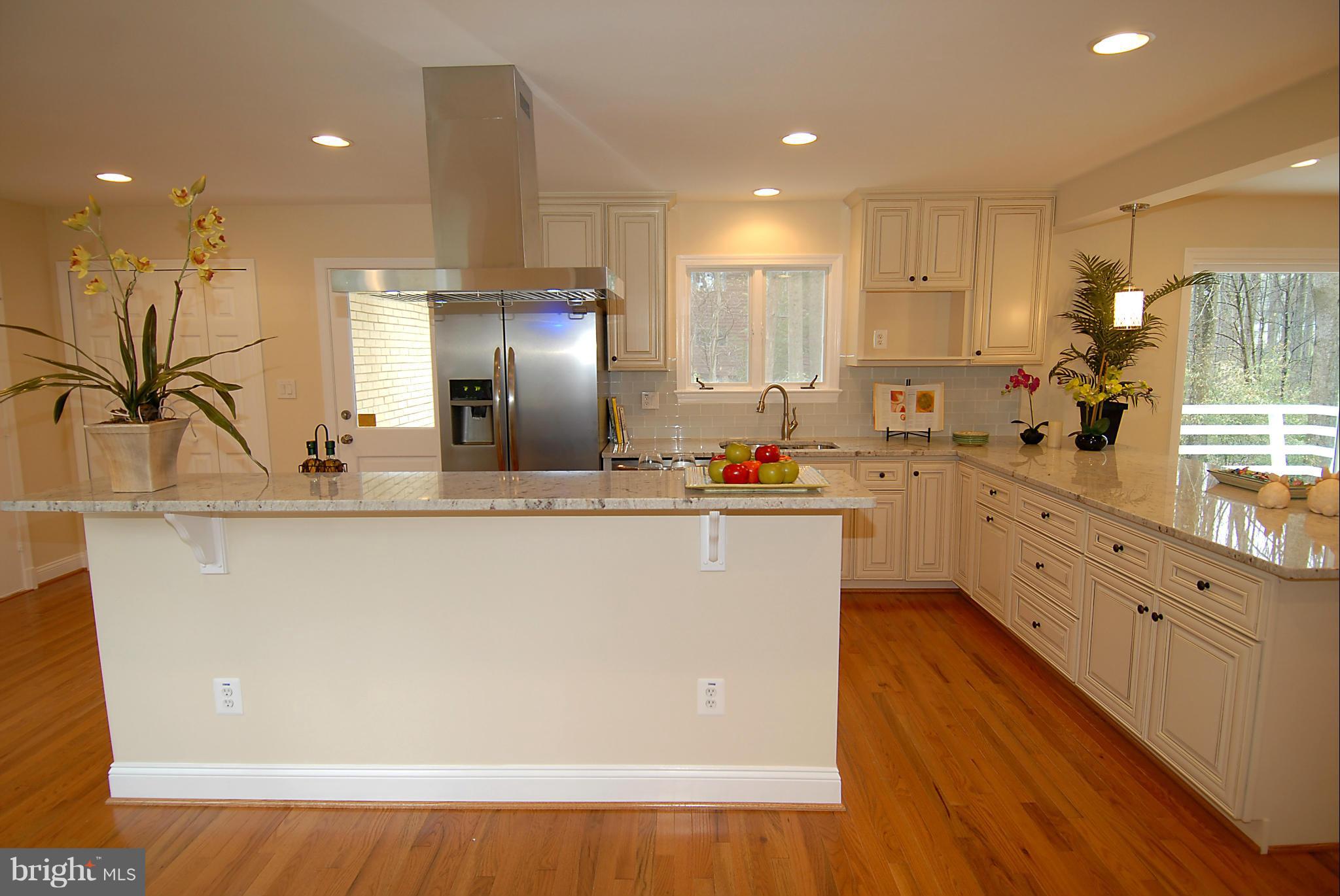 17919 Pond Road Ashton, MD 20861 - Photo 12 of 30 Kitchen