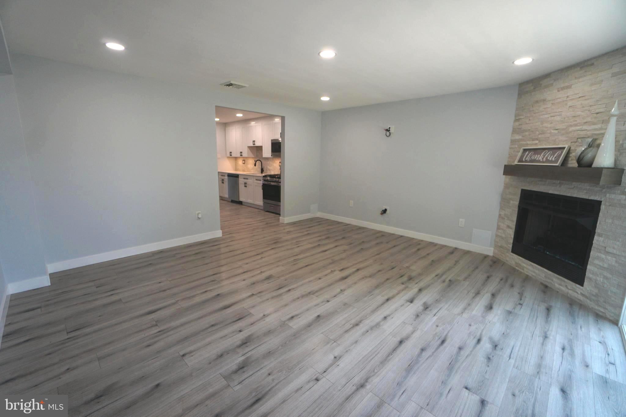 3213 Fairdale Road Philadelphia, PA 19154 - Photo 17 of 46 Family room to kitchen