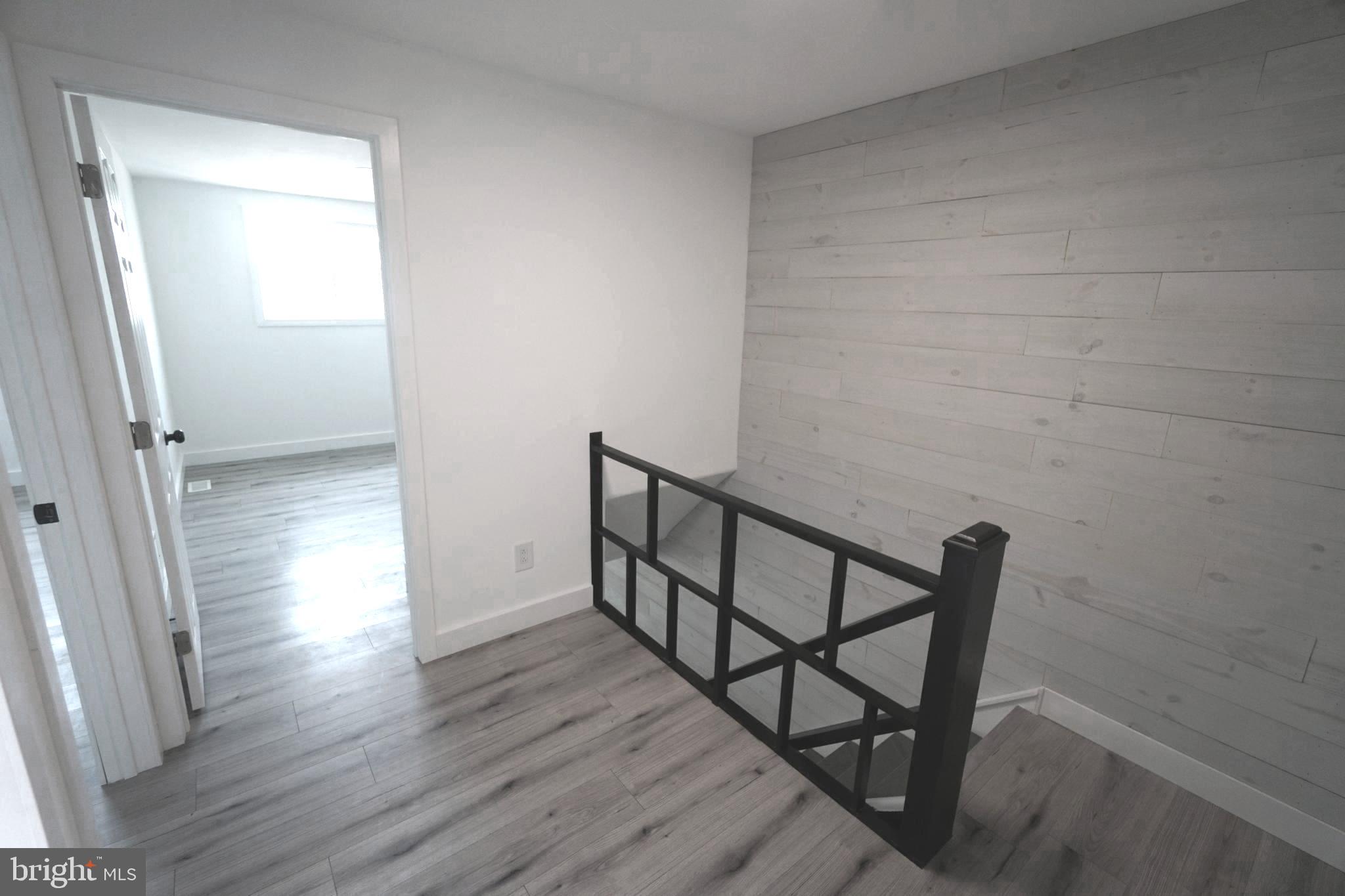 3213 Fairdale Road Philadelphia, PA 19154 - Photo 26 of 46 2nd floor landing