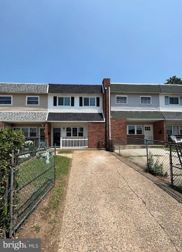 3213 Fairdale Road Philadelphia, PA 19154 - Photo 3 of 46 Gallery Image 3