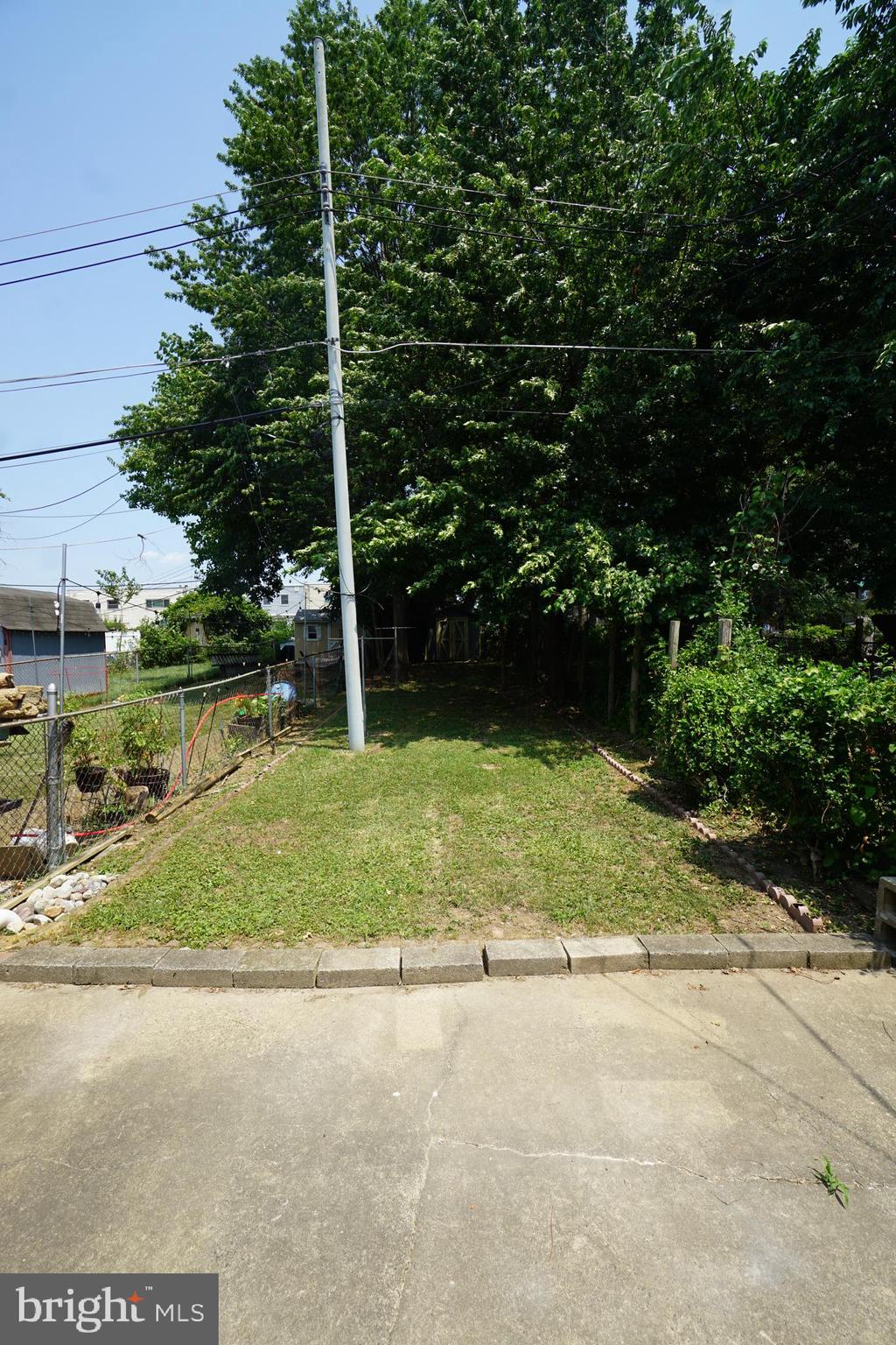 3213 Fairdale Road Philadelphia, PA 19154 - Photo 43 of 46 Back yard
