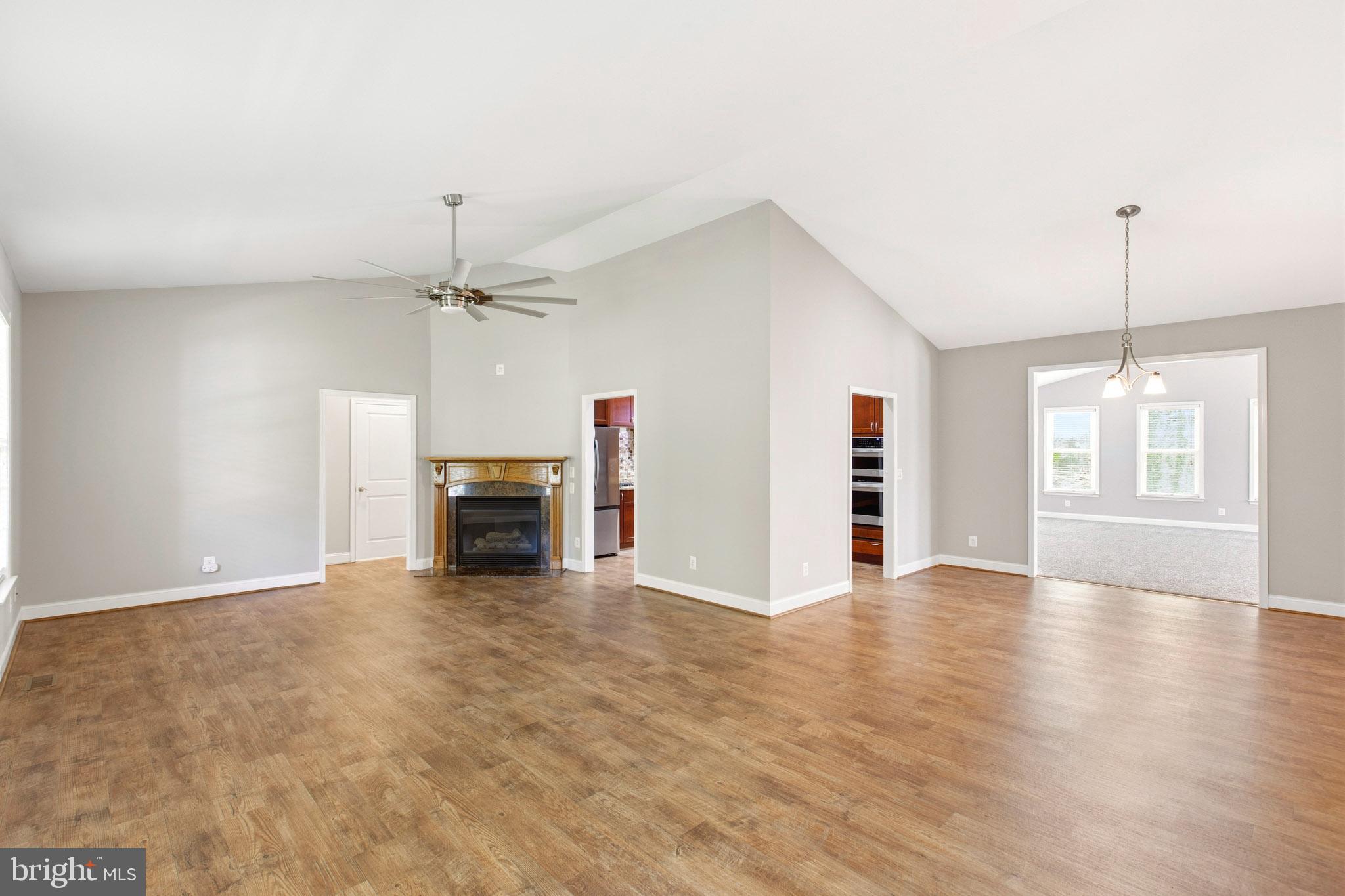 24524 Ruff Ruff Lane Hollywood, MD 20636 - Photo 4 of 41 Living Room
