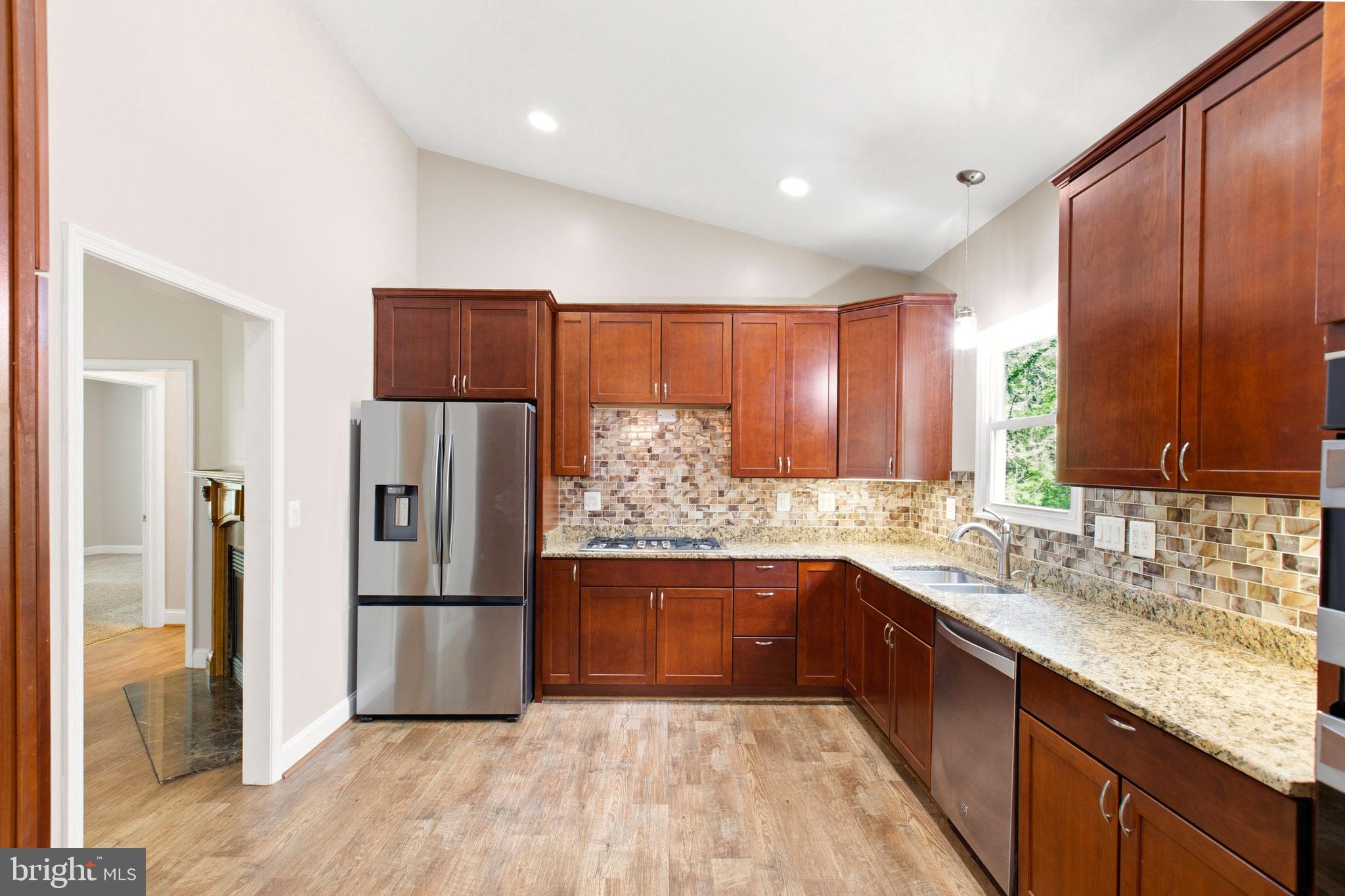 24524 Ruff Ruff Lane Hollywood, MD 20636 - Photo 6 of 41 Main Level Kitchen