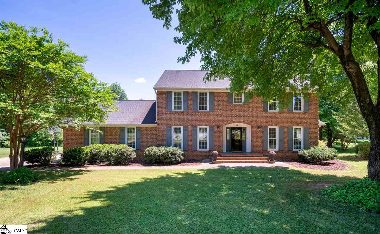 114 Brandon Way Simpsonville, SC 29681 - Photo 1 of 35 Gallery Image 1