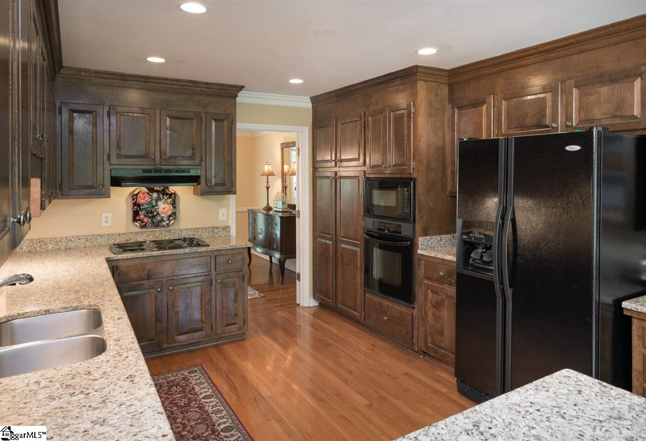 114 Brandon Way Simpsonville, SC 29681 - Photo 5 of 35 Gallery Image 5