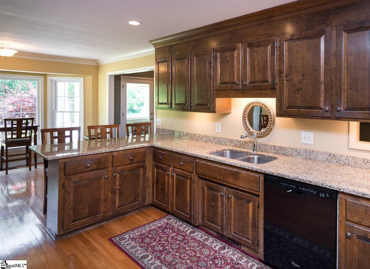 114 Brandon Way Simpsonville, SC 29681 - Photo 7 of 35 Gallery Image 7