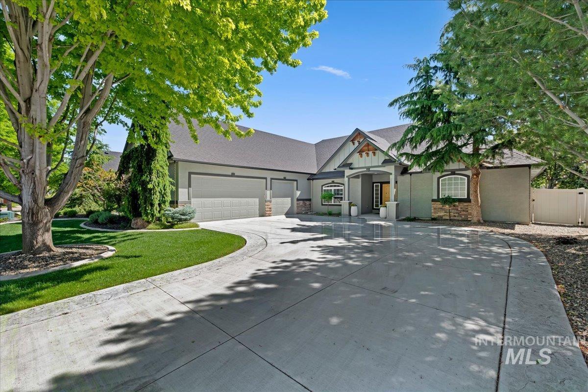 3758 South Merrivale Way Meridian, ID 83642 - Photo 1 of 39
