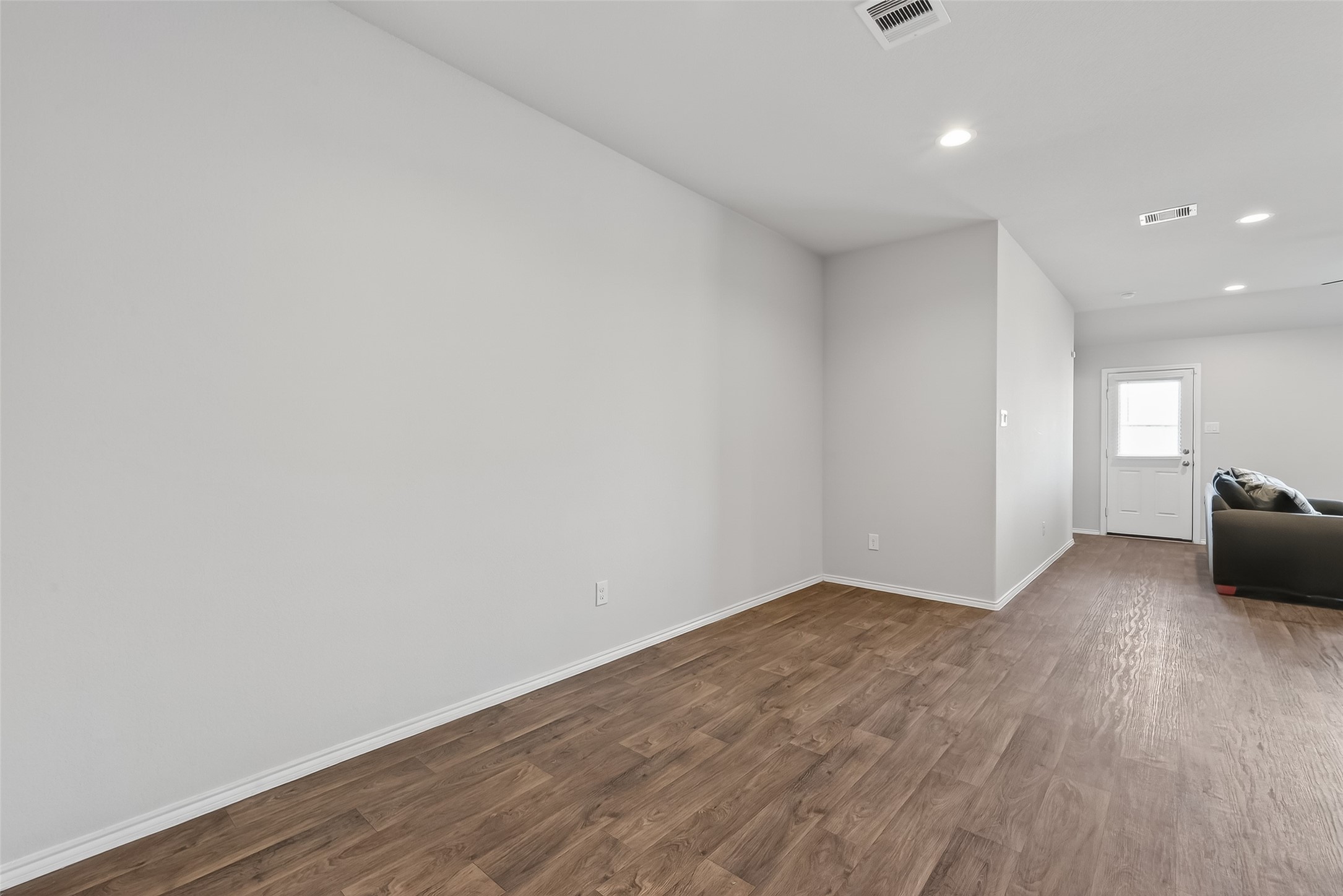 831 Petunia Falls Lane Rosharon, TX 77583 - Photo 11 of 25 Open space for dining table