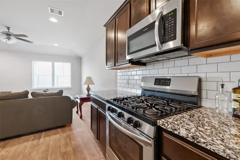 $269,900 | 831 Petunia Falls Lane, Rosharon, TX 77583