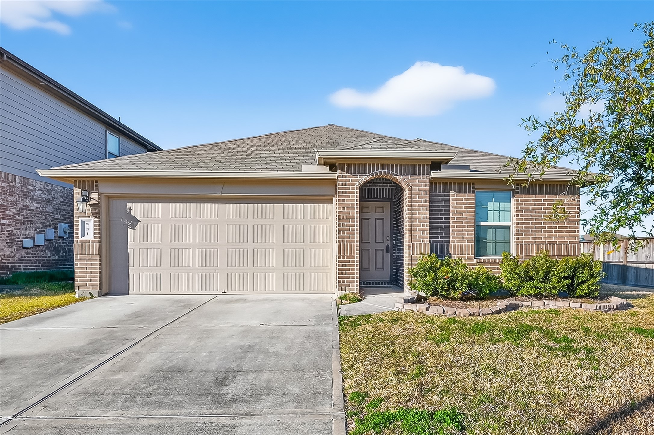 831 Petunia Falls Lane Rosharon, TX 77583 - Photo 2 of 25 Welcome Home!