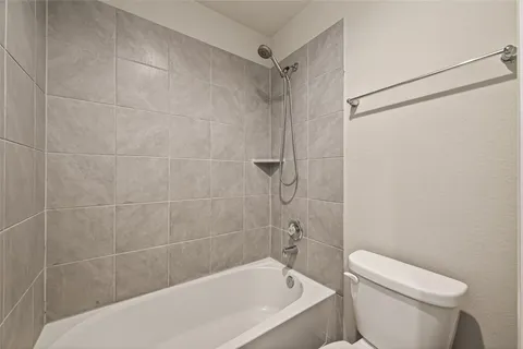 $269,900 | 831 Petunia Falls Lane, Rosharon, TX 77583