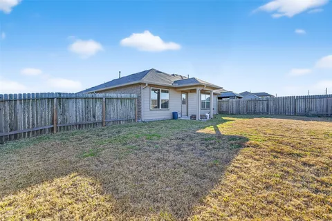 $269,900 | 831 Petunia Falls Lane, Rosharon, TX 77583