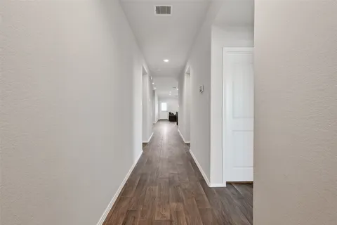 $269,900 | 831 Petunia Falls Lane, Rosharon, TX 77583