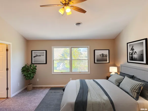 $425,500 | 1118 Wedgewood Court, Decatur, IL 62526