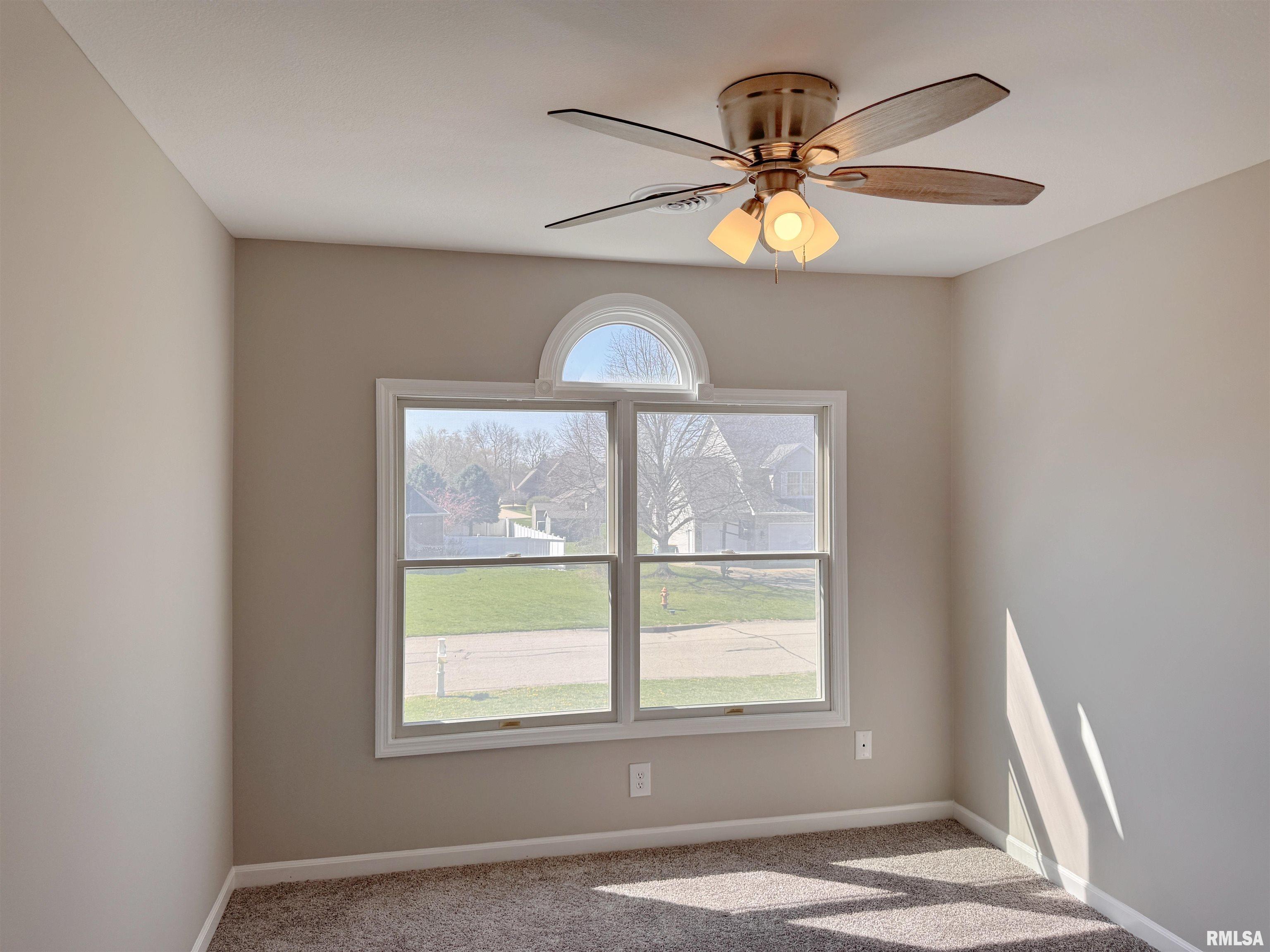 1118 Wedgewood Court Decatur, IL 62526 - Photo 17 of 23