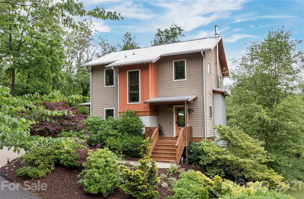 43 Pinecroft Road Asheville, NC 28804 - Photo 1 of 32 Gallery Image 1