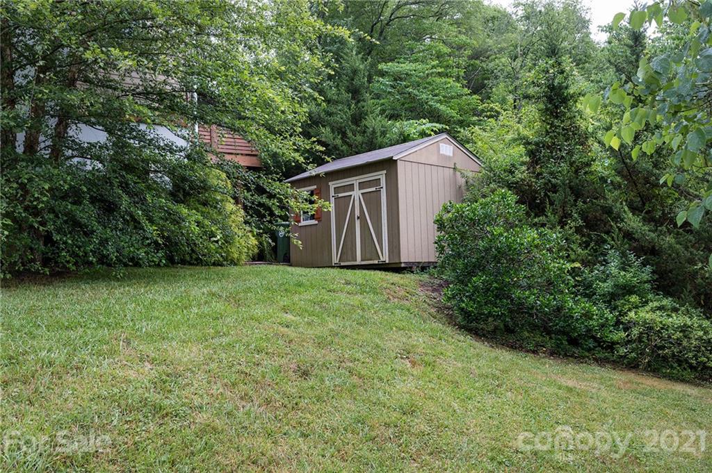 43 Pinecroft Road Asheville, NC 28804 - Photo 30 of 32 Gallery Image 30