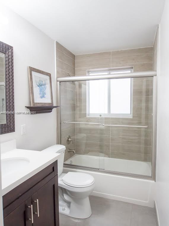 8940 Southwest 95th Avenue Miami, FL 33176 - Photo 15 of 21 a bathroom with a shower a toilet and a sink