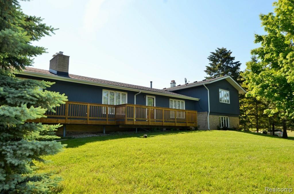 5299 Brewster Road Rochester, MI 48306 - Photo 3 of 40 DSC_0195 (2).jpg