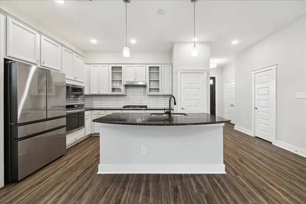$2,850 | 15156 Parkland Canyon Drive, Cypress, TX 77433